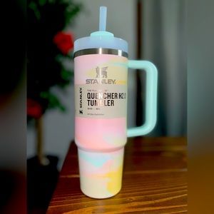 LIMITED STANLEY 30oz tumbler in color warm serene brushstrokes!🩷🩵